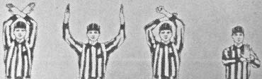 Bild eines Football-Schiedsrichters mit den Signalen 1-4
